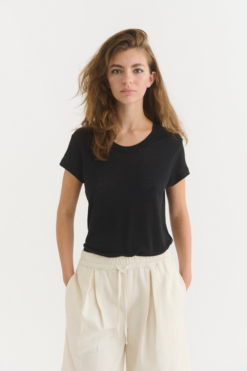 Basic Apparel Ashly SS Tee T-shirts 001 Black