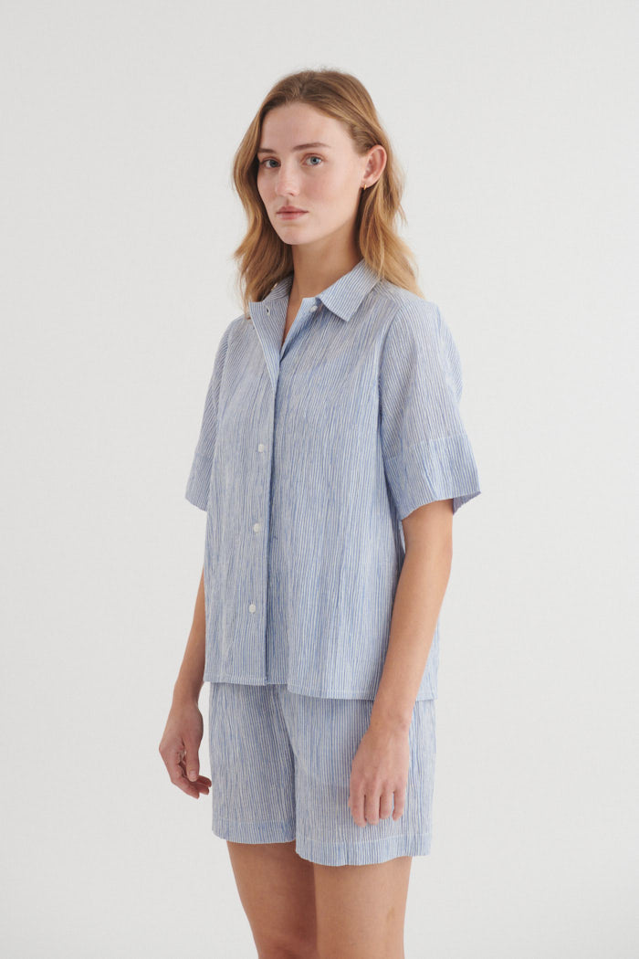 Basic Apparel Carol SS Shirt Skjorter 790 Riviera