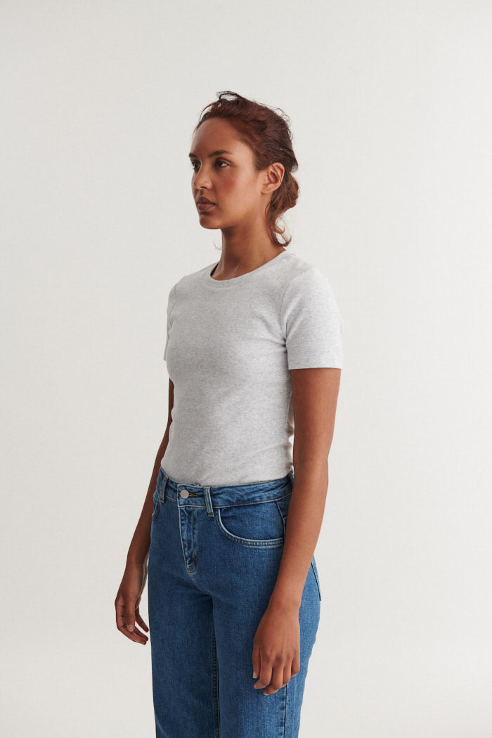 Basic Apparel Ludmilla O-Neck T-shirts 318 Light Grey Mel.