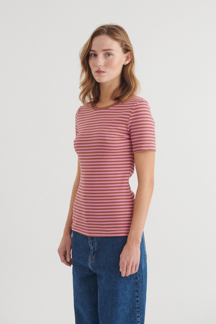 Basic Apparel Ludmilla O-Neck T-shirts 900 Cashmere rose / nuthatch