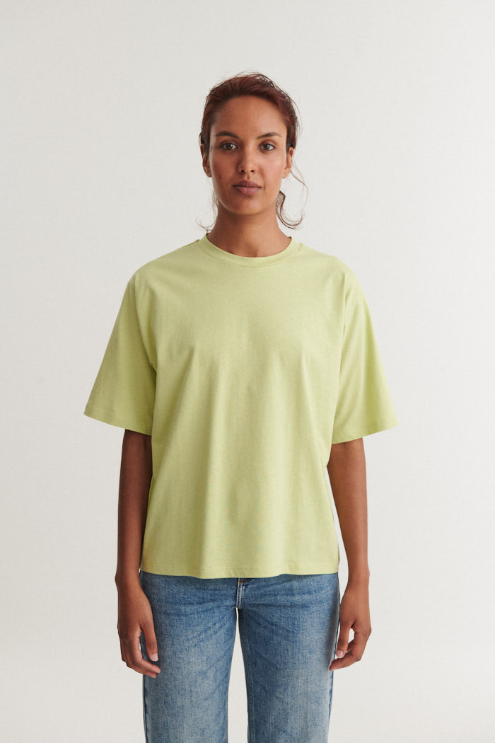 Basic Apparel Raja Tee T-shirts 866 Winter Pear