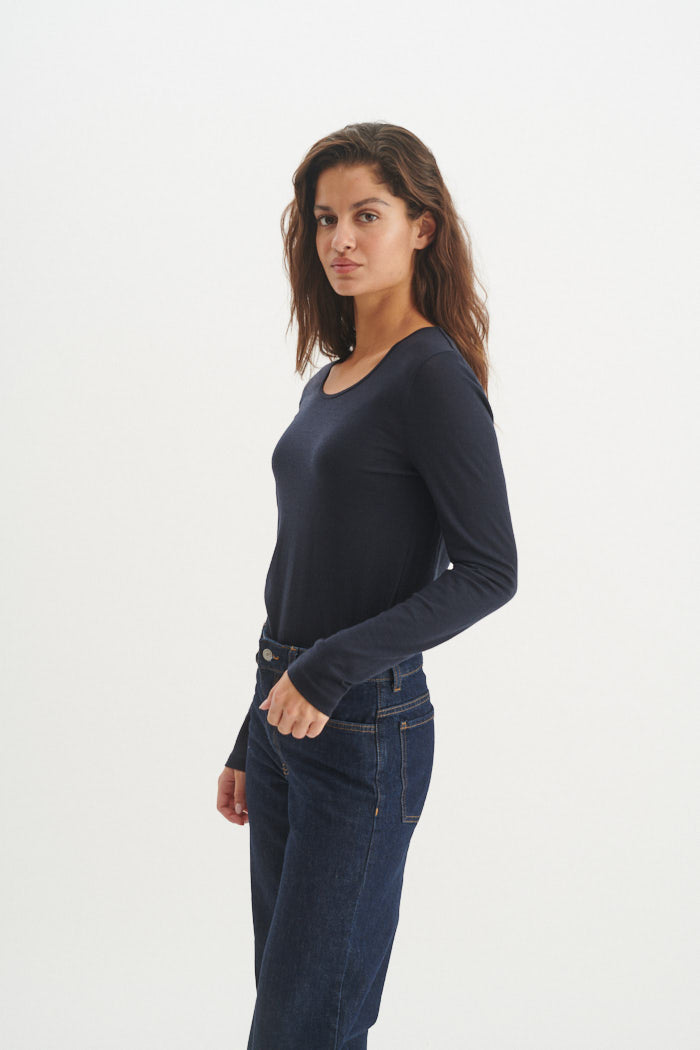 Basic Apparel Rinja LS Tee T-shirts 606 Sky Captain